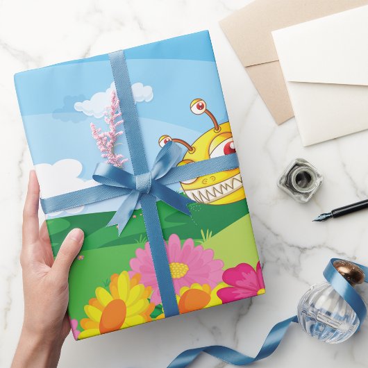 Niedliche, aber graue Monsterbiene in einer Blume Geschenkpapier