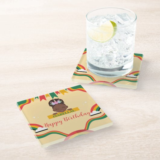 Niedliche afro einhornamerikanische Mädchen Geburt Glasuntersetzer (Schrägansicht)