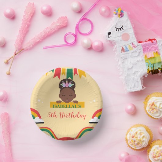 Niedliche afro einhornamerikanische Mädchen Geburt Pappteller (Party)