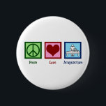 Niedliche Akupunktur Button<br><div class="desc">Ein cooles akupunkturistisches Geschenk mit einem hübschen grünen Friedenszeichen,  niedlichem rotem Herz und einer Person,  die durch Akupunktur Wellness und Schmerzbehandlung praktiziert. Peace Liebe Akupunktur.</div>