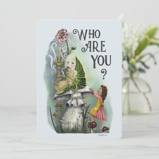 Niedliche Alice im Wunderland Mushroom-Raupe (Stehend Vorderseite)