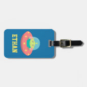 Niedliche Alien im Raumschiff Kinder Personalisier Gepäckanhänger (Vorderseite horizontal)