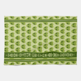 Niedliche Alien mit grünen Herz in Glyphen Geschirrtuch