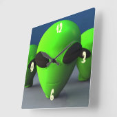 Niedliche Alien Quadratische Wanduhr (Winkel)