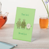 Niedliche Ananas guava feijoa Cartoon Illustration Sockelschild (In SItu)