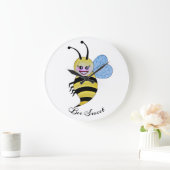Niedliche Aquarellbiene mit fröhlichem Lächeln Große Wanduhr (Zuhause)