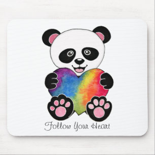 Niedliche Aquarellpanda mit Regenbogenherz Mousepad
