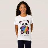 Niedliche Aquarellpanda mit Regenbogenherz T-Shirt (Vorne ganz)