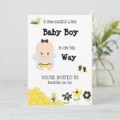 *~* niedliche Baby-Bienen-Baby JUNGE Einladung (Stehend Vorderseite)
