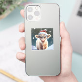 Niedliche Babyhochlandkuh im Schnee Aufkleber (Telefon)