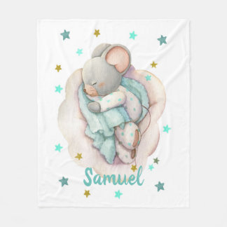 Niedliche Babymaus, die auf einer Wolke schläft Fleecedecke