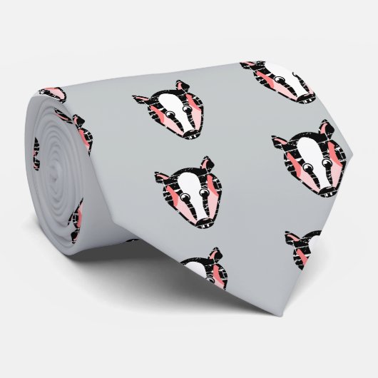 Niedliche Badger-Face Krawatte (Gerollt)