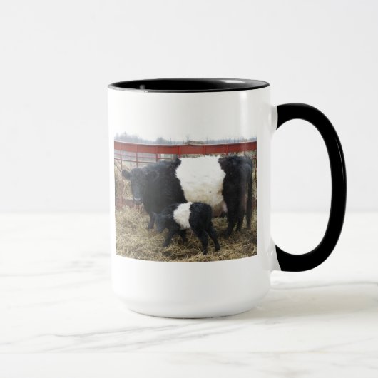 Niedliche Beltie Kuh und Kalb - Belassene Galloway Tasse (Rechts)