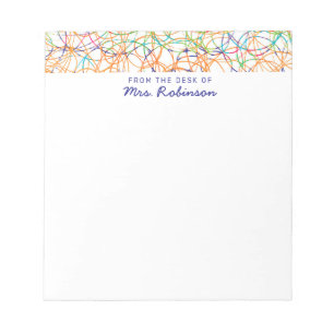 Niedliche Bibellehrer vom Schreibtisch Notizblock