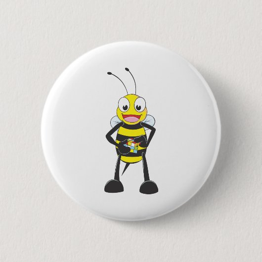 Niedliche Biene, die farbigen Würfel spielt Button (Vorderseite)