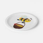 Niedliche Biene trägt Honigtopf mit Blume Pappteller (Schrägansicht)