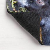 Niedliche Black Baby Goat Eating Hay Foto Monogram Mousepad (Ecke)