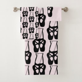 Niedliche Black Ballet Slippers und ein Pointe-Mus Badhandtuch Set