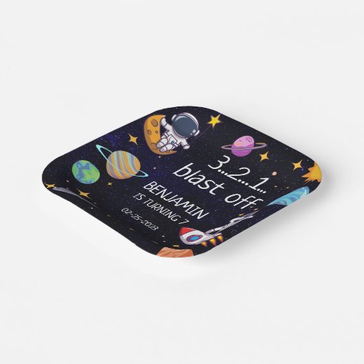 Niedliche Blast Off Thema jedes Lebensjahres Pappteller (Gewinkelt)