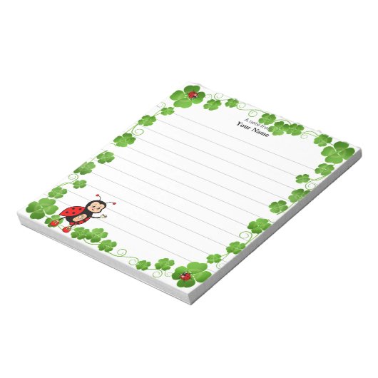 Niedliche Blätter Ladybug und Clover Lined Notizblock (Rotiert)