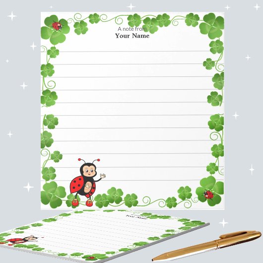 Niedliche Blätter Ladybug und Clover Lined Notizblock