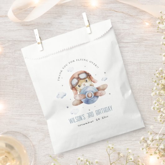 Niedliche blaue Fliege über Teddy Animal Flugzeug Geschenktütchen (Ausgeschnitten)