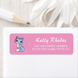 Niedliche blaue Katze auf rosa