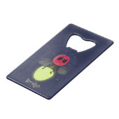 Niedliche Blitzfehler-Firefrefly-Cartoon-Abbildung Geldbeutel Flaschenöffner (Rückseite Schrägansicht)