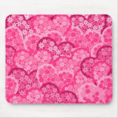 Niedliche Blumenherzen in Rosa Mousepad (Vorne)