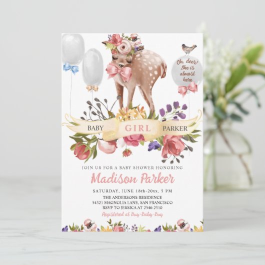 Niedliche Blumentordusche Einladung (Stehend Vorderseite)