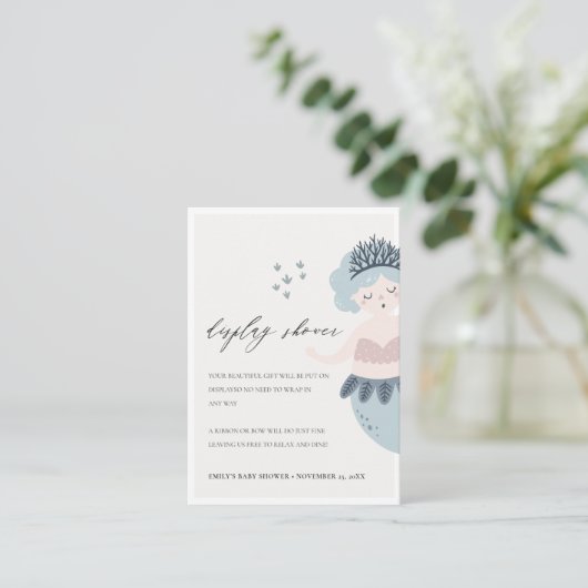 NIEDLICHE BLUSH BLAUE KLEINE MERMAID ANZEIGE BABY BEGLEITKARTE (Stehend Vorderseite)