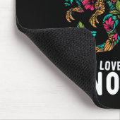 Niedliche Blüte nur ein Mädchen, das Dinosaurier L Mousepad (Ecke)