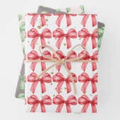 Niedliche Bögen Packpapier. Geschenkverpackung. Geschenkpapier Set (Beispiel)