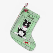 Niedliche Border Collie Green Holzzaun Monogramm Kleiner Weihnachtsstrumpf (Vorderansicht (hängend))