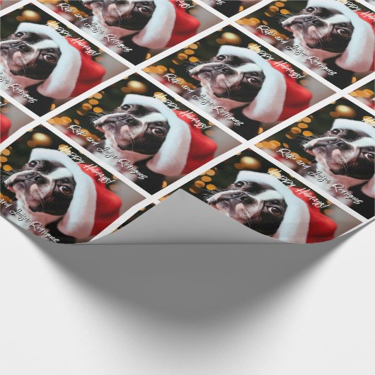 Niedliche Boston Terrier mit überwachter Weihnacht Geschenkpapier (Ecke)