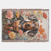 Niedliche braune Dackel und Kosmos-Blume Decke (Vorderseite)