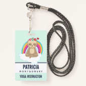 Niedliche braune Fahne, meditierend auf einer Wolk Ausweis (Rückseite mit Schlüsselband)