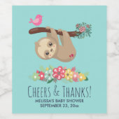 Niedliche braune Faulenzer mit Dusche auf dem Kopf Weinetikett (Einzelnes Label)