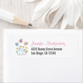 Niedliche Bunnies mit Frühlingsmessen und Schmette (Insitu)