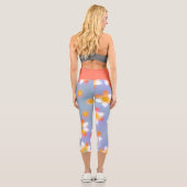 Niedliche bunte Daisy Blume Botanisches Muster gür Capri Leggings (Rückseite)