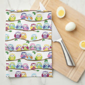 Niedliche bunte Eulen auf der Niederlassung Geschirrtuch (Viertel Falte)