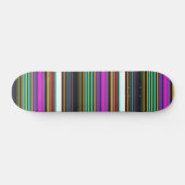 Niedliche, bunte Neonstreifen Skateboard (Horizontal)