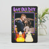Niedliche Candy Corn Couple Halloween FOTO Hochzei Save The Date (Stehend Vorderseite)