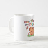 Niedliche Capybara und Schmetterlinge machen sich Kaffeetasse (Vorderseite Links)