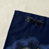 Niedliche Cartoon-Illustration über Fische im Welt Strandtuch (Beispiel)