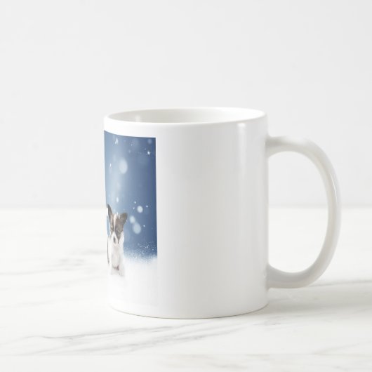Niedliche Chihuahua Welpen mit Weihnachtsmannmütze Kaffeetasse (Rechts)