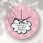 Niedliche Cloud auf einem String Fun Personalisier Große Wanduhr<br><div class="desc">Ideal für Kinderzimmer,  Schlafzimmer oder jedes Zimmer in Ihrer Zuhause. Ein niedliches,  lustiges Design mit einer Wolke auf einer Zeichenkette,  personalisieren Sie mit dem Namen eines geliebten Menschen und passen Sie Ihre Lieblingsfarbe an,  um ein einzigartiges Geschenk zu schaffen. Entwickelt von Thisisnotme©</div>