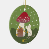 Niedliche Cogingcore-Maus Red Mushroom House Green Keramik Ornament (Rechts)