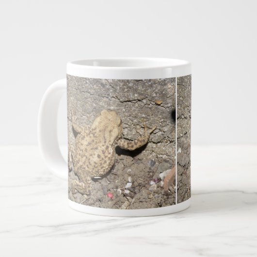 Niedliche Crawling Toad Tasse (Vorderseite Links)