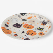 Niedliche Creepy Critters Halloween-Leckerei Pappteller (Schrägansicht)